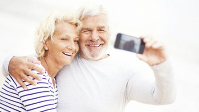 Ältere Kunden werden von Dienstleistern vernachlässigt - trotz hoher Kaufkraft.