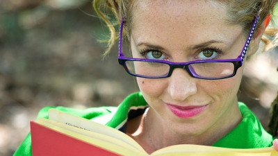 Auch Azubis und Studenten können bereits eine BU-Versicherung abschließen.