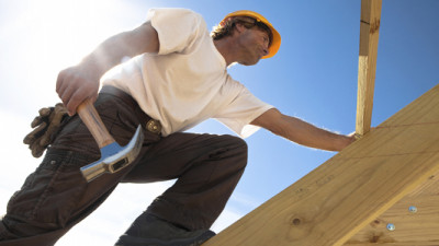 Hoffentlich BU-versichert? Psychische Erkrankungen sind immer öfter Ursache für ein erzwungenes Aus im Beruf.