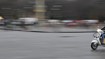 Mopeds brauchen ab März 2015 ein blaues Kennzeichen.