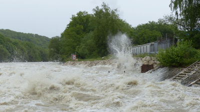 Für Hochwasserschäden zahlt die Elementarschadenversicherung (Symbolbild).