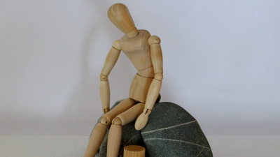 Wer in die Armut abrutscht, muss oft auch mit Folgeproblemen kämpfen. Viele Verschuldete haben kein Konto (Symbolbild).