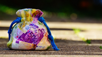 Weniger Geld im Säckel? Die Kassenbeiträge werden vielfach teurer (Symbolfoto).